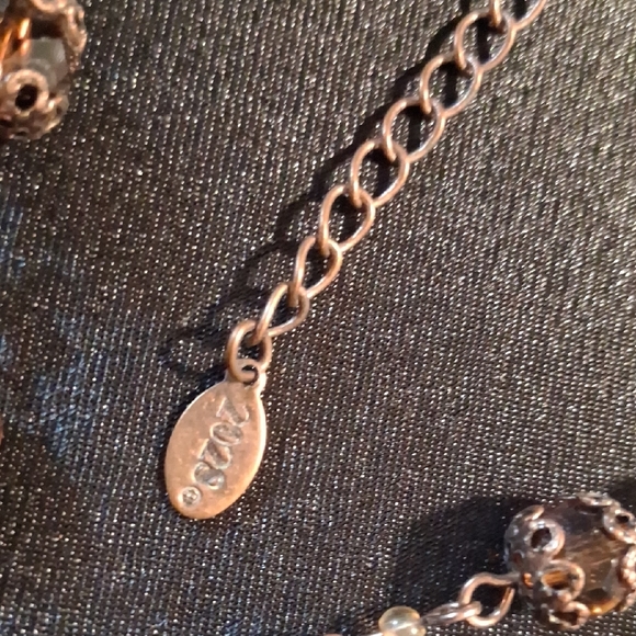 2028 Brown Pendant Necklace - Picture 5 of 9